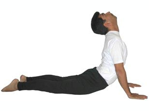 7. ಭುಜಾಂಗಾಸನ (Cobra Pose) 7. ಭುಜಾಂಗಾಸನ (Cobra Pose)