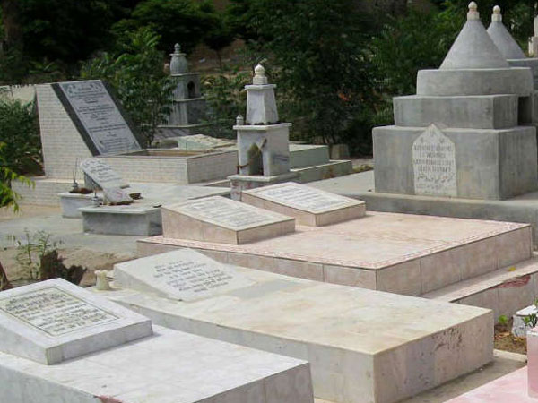 ಸ್ಮಶಾನಕ್ಕೆ ಹೋಗುವಂತಿಲ್ಲ ಸ್ಮಶಾನಕ್ಕೆ ಹೋಗುವಂತಿಲ್ಲ