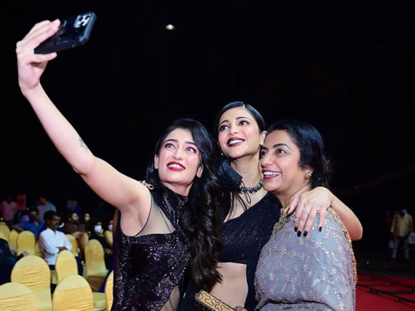 ಸುಹಾಸನಿ ಜೊತೆ ಕಮಲ್ ಹಾಸನ್ ಮಕ್ಕಳು