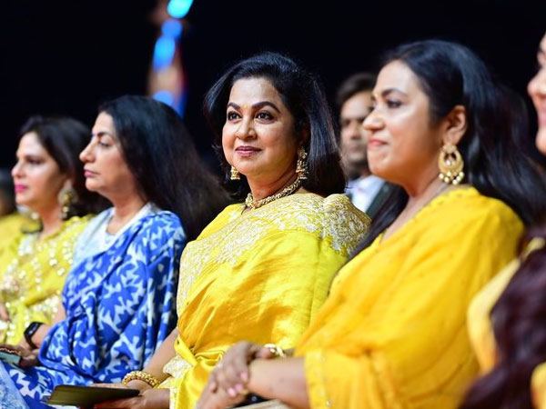 ಎಲ್ಲೋ-ಗೋಲ್ಡನ್ ಲುಕ್‌ನಲ್ಲಿ ರೇವತಿ