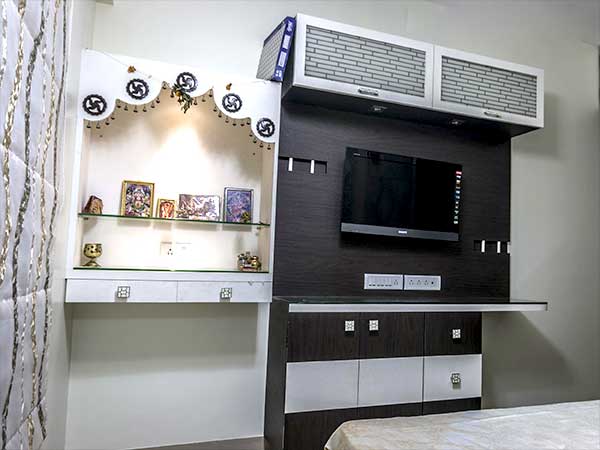 ಬೆಳಕು ಪ್ರಕಾಶಮಾನವಾಗಿರಲಿ ಮತ್ತು ಧನಾತ್ಮಕವಾಗಿರಲಿ