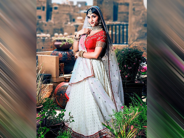 ವೈಟ್‌ ಲೆಹಂಗಾ