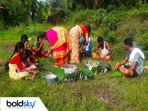 ಮನೆ ಮಂದಿಯೆಲ್ಲಾ ಕುಳಿತು ಹಬ್ಬದ ಅಡುಗೆ ಸವಿಯಲಾಗುವುದು