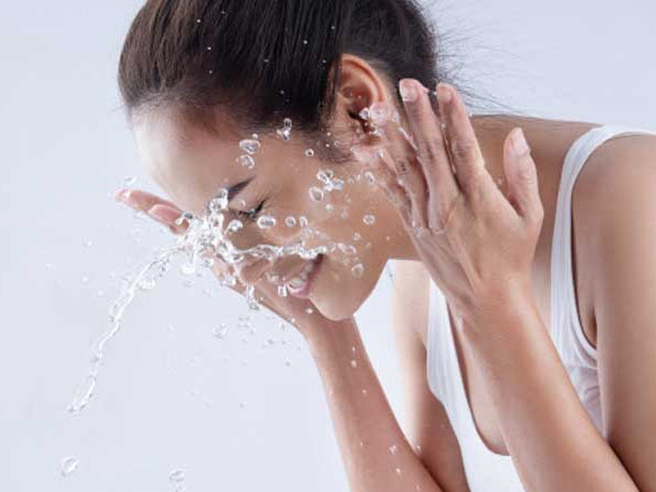 ಮುಖದ ಊತವನ್ನು ನಿವಾರಿಸುವುದು: