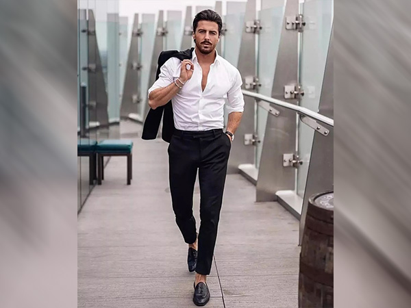 ಕ್ಯಾಸ್ಯೂಯಲ್‌ ಅಂಡ್‌ ಸೆಕ್ಸಿ