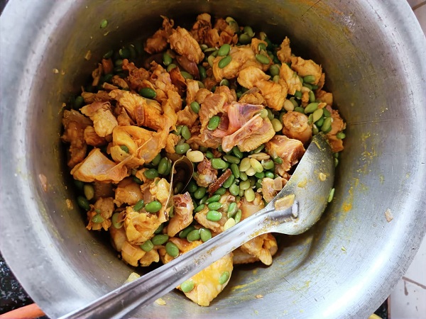 Hitkidbele chicken sambar 