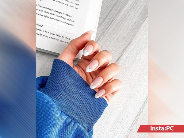 ವೈಟ್‌ ಬಣ್ಣದಲ್ಲಿ ನೇಲ್‌ ಆರ್ಟ್‌