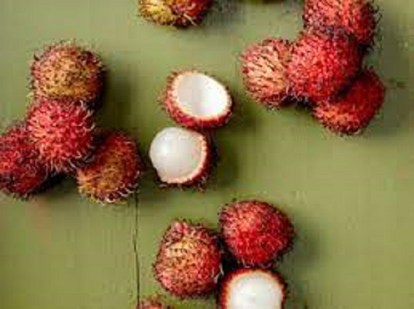 3. ಖಾಲಿ ಹೊಟ್ಟೆಯಲ್ಲಿ ತಿನ್ನುವುದು ತಪ್ಪು