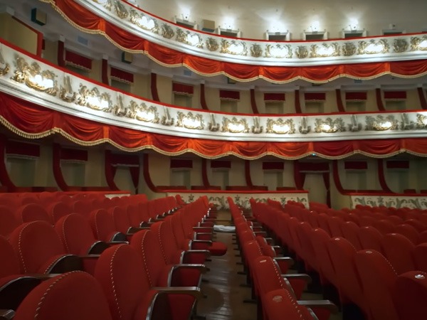 ಪೈಲೆಟ್ ಇದೆಯೇ?