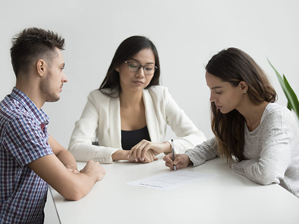 ಸಂಪ್ರದಾಯಗಳಿಗೆ ಹೊಂದಿಕೊಳ್ಳುವುದು ಕಷ್ಟವಾದಾಗ