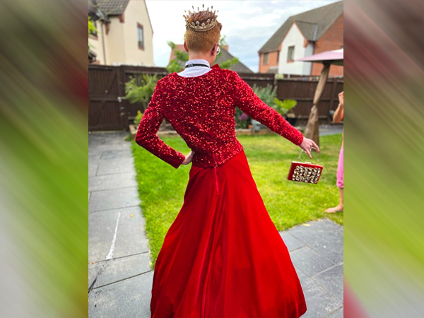 ಇಚ್ಛೆ ನೆರವೇರಿದ ಖುಷಿಯಲ್ಲಿ ಹುಡುಗ