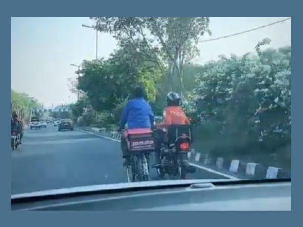 Swiggy Delivery Guy Helps His Zomato Delivery Guy, Unlikely Friendship Wins Hearts