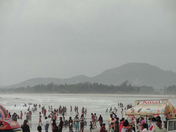 ಮನಸೂರೆಗೊಳ್ಳುವ ಕಡಲ ತೀರ