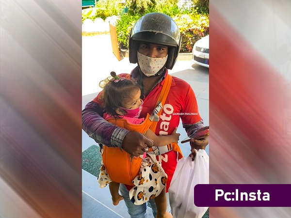 Man carries toddler in one hand while driving rickshaw, Heartbreaking Video Goes Viral