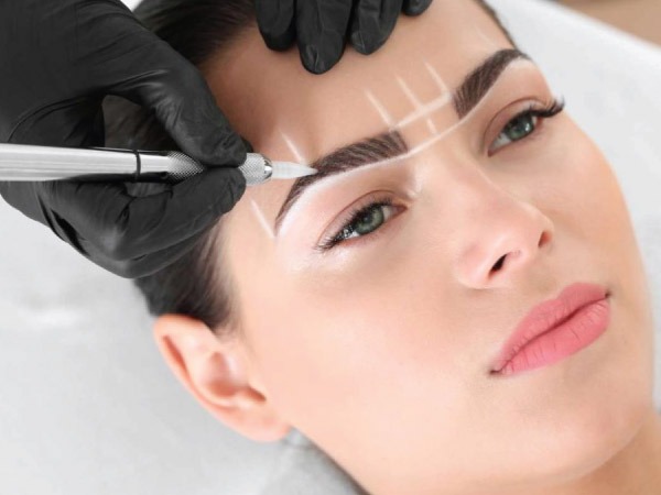 ಮೈಕ್ರೋಬ್ಲೇಡಿಂಗ್ ಎಂದರೇನು?