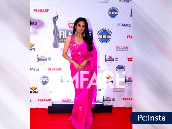 ಪಿಂಕ್‌ ಸೀರೆಯಲ್ಲಿ ಮಿಂಚಿದ ಪ್ರಿಯಾಮಣಿ