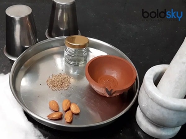 ಕಾಡಿಗೆ ಮನೆಯಲ್ಲಿಯೇ ಮಾಡಿದರೆ ಹೆಚ್ಚು ಆರೋಗ್ಯಕರ