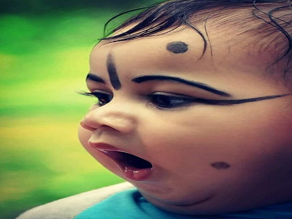 ದೃಷ್ಟಿಬೊಟ್ಟನ್ನು ಮೂಢನಂಬಿಕೆ ಎಂದು ಹೇಳುವವರೂ ಇದ್ದಾರೆ