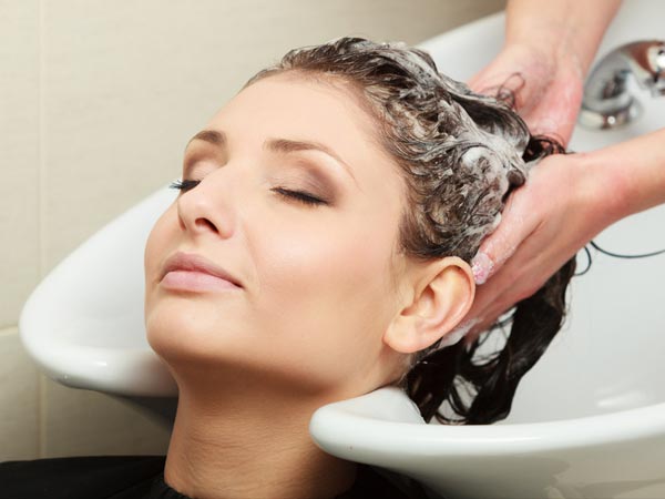 Reasons why Weekly Hair Wash May Not Be The Best Practice in Kannada