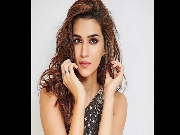 Kriti Sanon shares her must-do skincare routine to get a flawless skin Kriti Sanon shares her must-do skincare routine to get a flawless skin