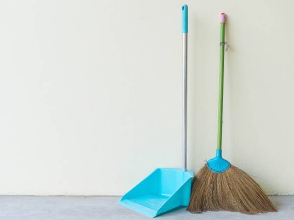 Broom Vastu Tips in Kannada : Know These Important Things Related To Broom To Get Blessings Of Maa Lakshmi