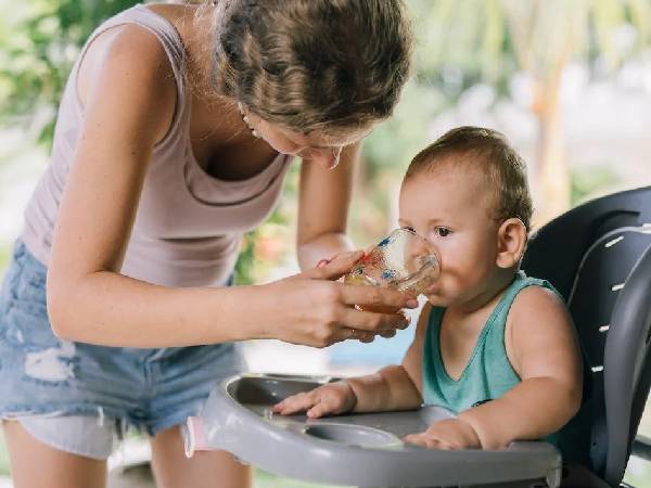 ಯಾವ ವಯಸ್ಸಿನಲ್ಲಿ ಶಿಶುವಿಗೆ ತೆಂಗಿನ ನೀರು ನೀಡಿದರೆ ಉತ್ತಮ?