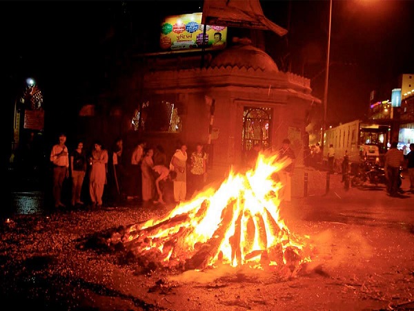 Holika Dahan 2023: Know Reason why certain Women are asked not to watch Holika Dahan or do the parikrama in Kannada