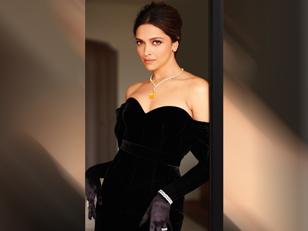 Oscars 2023: Deepika Padukone Oscars red carpet Bold And Beautiful Look