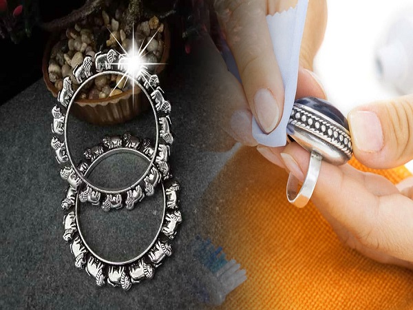Benefits Of Wearing Silver Jewellery, According To Vedic Astrology In Kannada