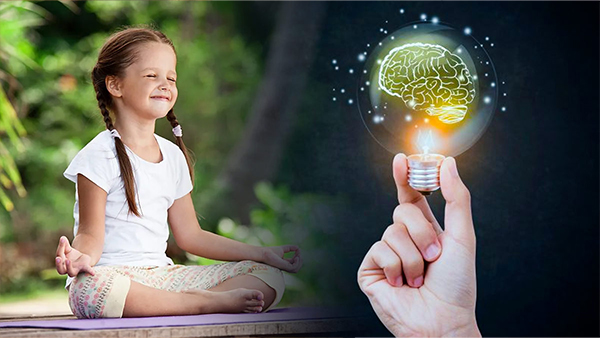 Yoga for Kids: Asanas for Children For a Sharp Mind in Kannada