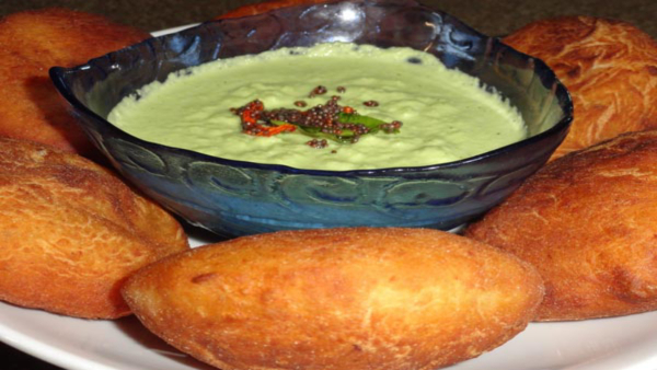 Origin of Manglore Buns: A Fascinating Story of this Beloved Manglore Buns in Kannada