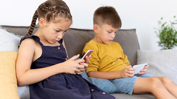 Negative Impact of Smartphone Use on Childrens Mental Health in Kannada Negative Impact of Smartphone Use on Childrens Mental Health in Kannada