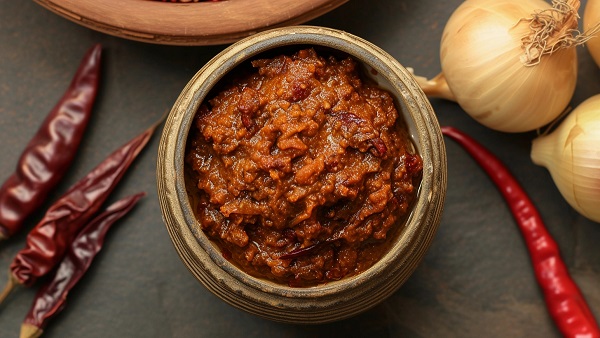 onion garlic chutney recipe
