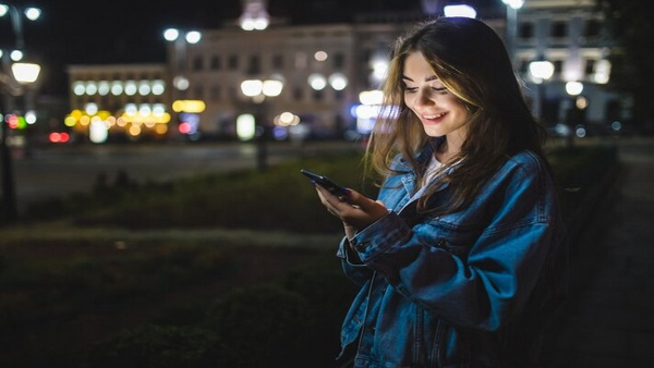  Mobile App Turns AI Chatbot As Boyfriend Or Girlfriend: