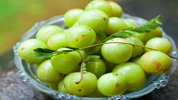  Amla Home Remedies For Hair Care