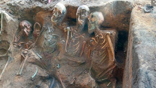 Mass Grave Of Plague Found When Digging Mass Grave Of Plague Found When Digging