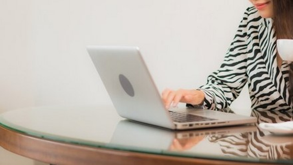 Software Engineer Posts Are Hiring Junior Wife In Linkedin Sparks Outrage