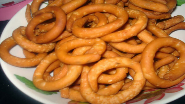 How To Make Kodubale Recipe At Home In Kannada