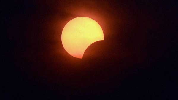 Solar Eclipse Time Sutaka Rahu Kala Time Details Here