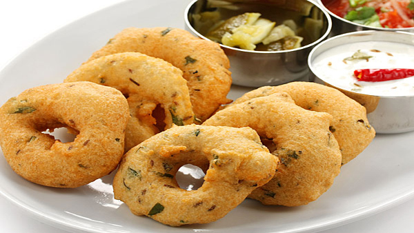 How To Make Uddhina Vada Recipe At Home In Kannada