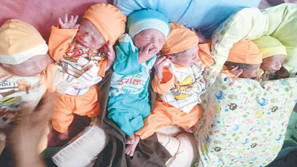 Woman Gives Birth To Six Babies Extremely Rare Case