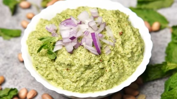 How To Make Pudina Kadale Chutney Recipe At Home In Kannada