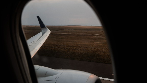 Why Flight Windows Are Small In Size This Is The Reason Why Flight Windows Are Small In Size This Is The Reason