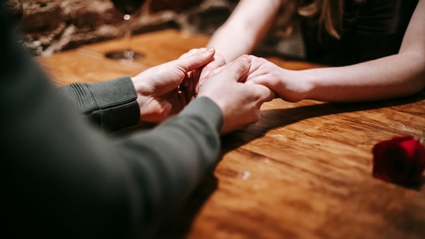 social media red flags in your relationship