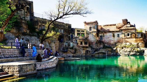 Special Shiva Temple Is Located In Pakistan