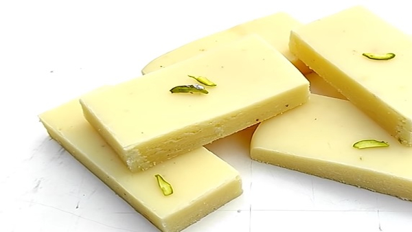 How To Make Rice Burfi Recipe At Home In Kannada