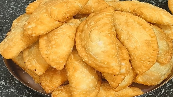 How To Make Bellada Karjikai Recipe At Home In Kannada