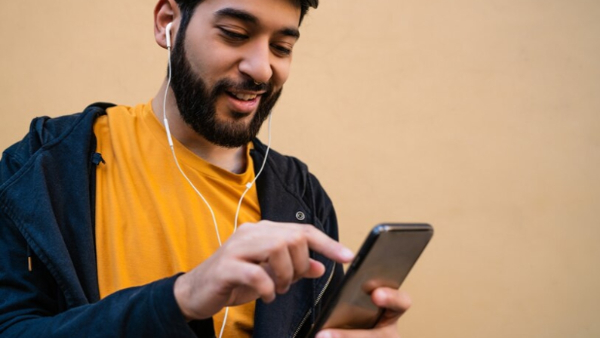 Does Mobile Phone Use Cause Brain Cancer What Does New Study Explains