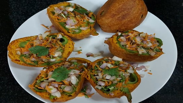 How To Make Capsicum Bonda Recipe At Home In Kannada