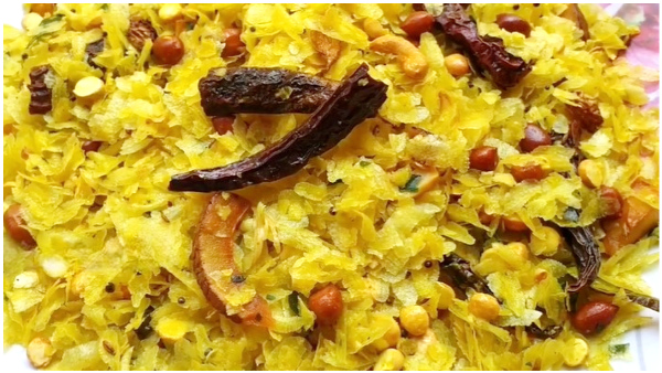 How To Make Paper Avalakki Oggarane Recipe At Home In Kannada